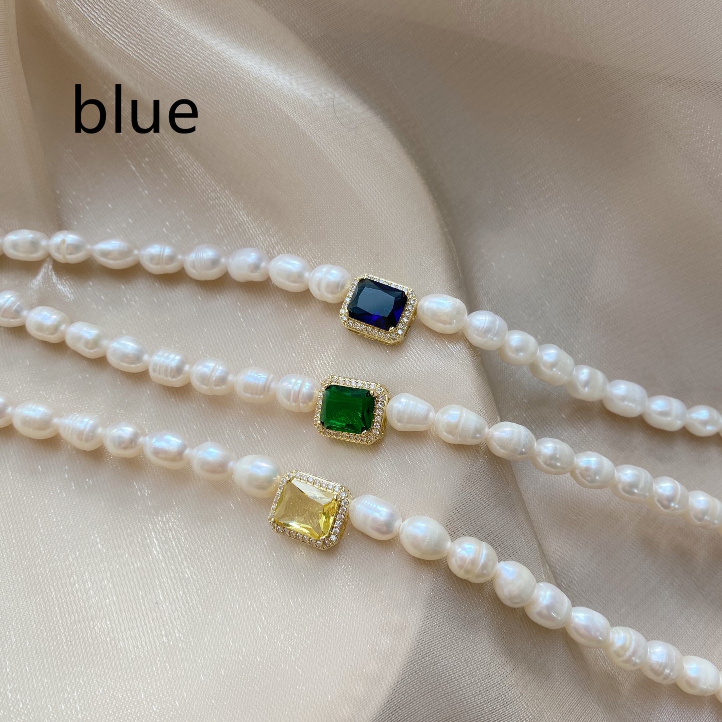 Female freshwater pearl gem necklace