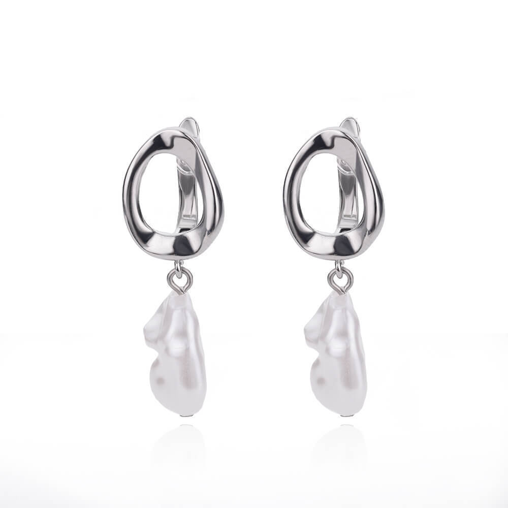 Geometric Circular Design Water Pearl Earrings